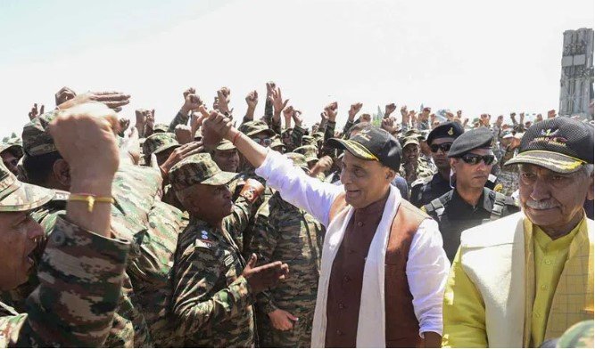 राजनाथ सिंह ने उठाई मांग: पाकिस्तान के परमाणु हथियार IAEA की निगरानी में हों