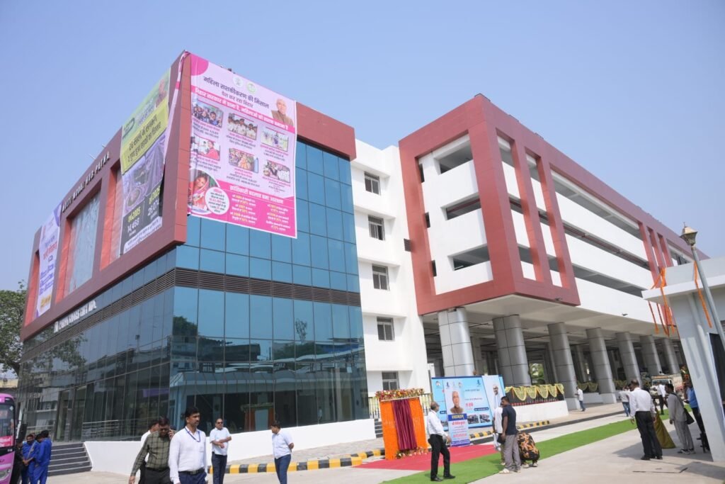 मल्टी मॉडल हब 4