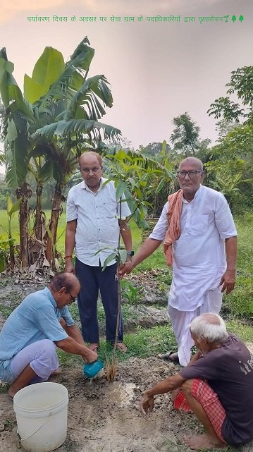 ग्रामीण स्वास्थ्य, शिक्षा और पर्यावरण के लिए काम