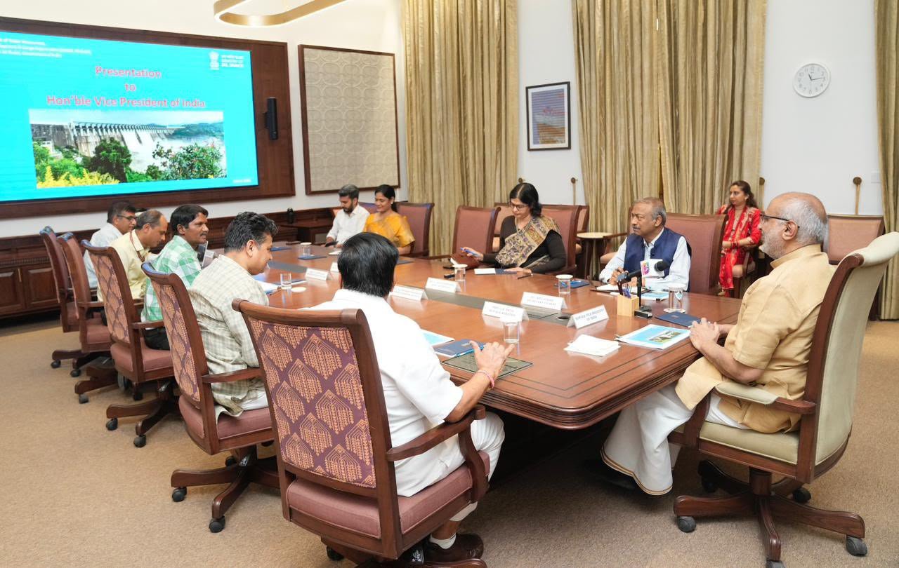 नदियों को आपस में जोड़ने की परियोजनाओं
