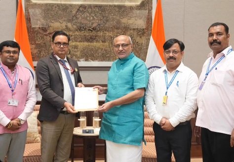उपराष्ट्रपति ने एसआईआर प्रक्रिया पूरी की