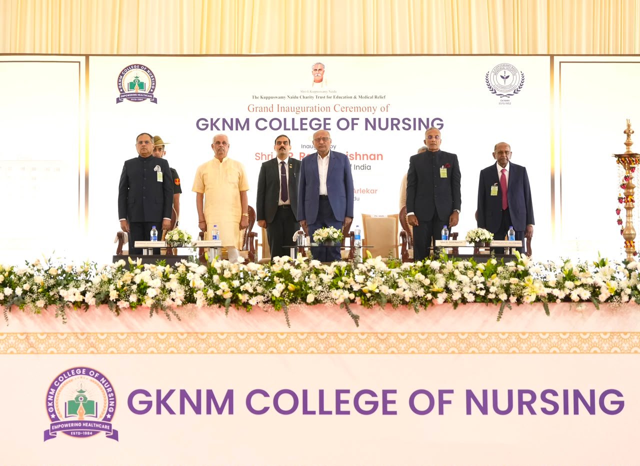 उप-राष्ट्रपति ने कोयंबटूर में GKNM कॉलेज ऑफ़ नर्सिंग का उद्घाटन किया